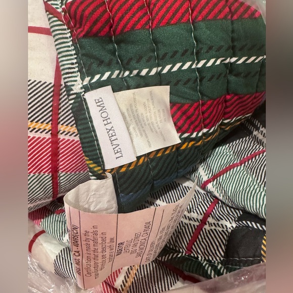 Levtex Home Spencer Plaid Green Reversible Quilt – King – New Without Tags - Picture 9 of 10